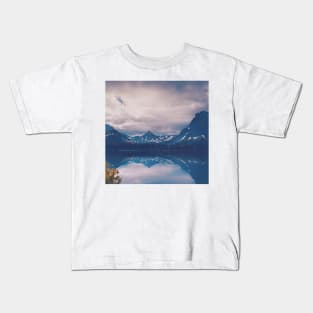 Landscape Photography, Mountain Ranges and Beautiful Lake Kids T-Shirt